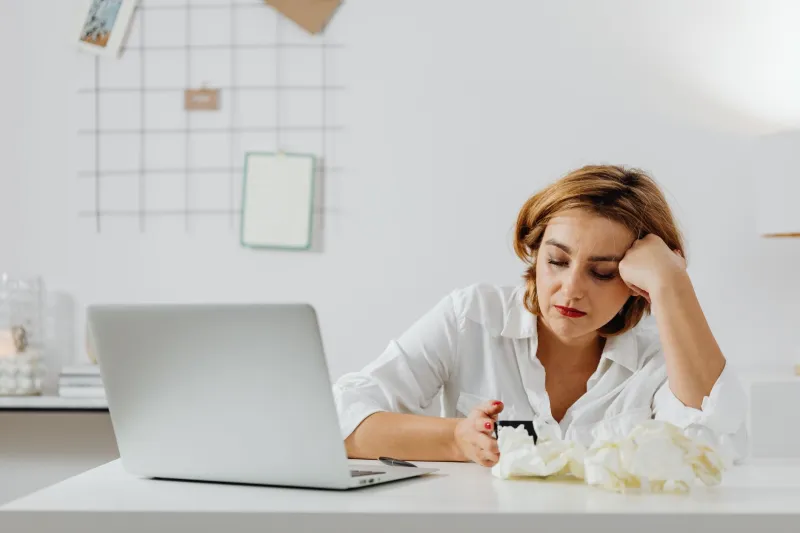 What Your 3 PM Slump Is Actually Trying to Tell You About Your Training and Recovery